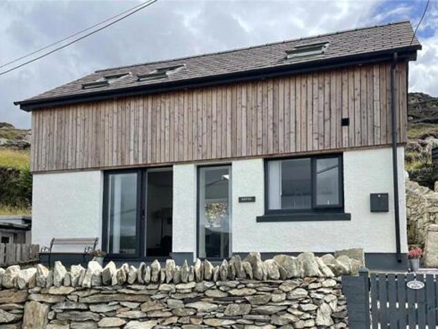House for sale in Caernarfon, Wales