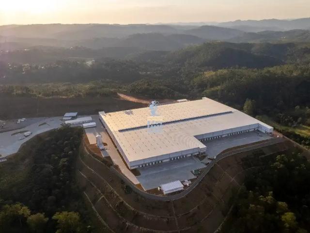 Galpão aluguel em Araçariguama