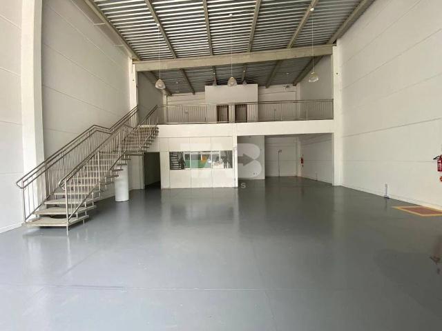 Galpão aluguel em Camboriú, Região Geográfica Intermediária de Blumenau