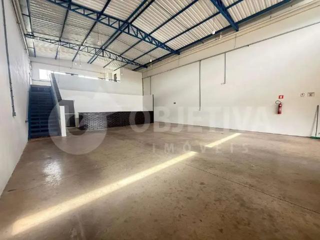 Galpão aluguel em Região Geográfica Imediata de Uberlândia, Oliveira Fortes
