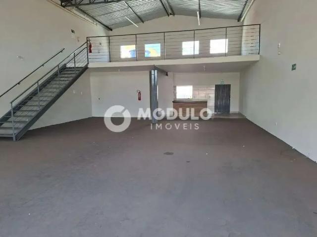 Galpão aluguel em Região Geográfica Imediata de Uberlândia, Oliveira Fortes