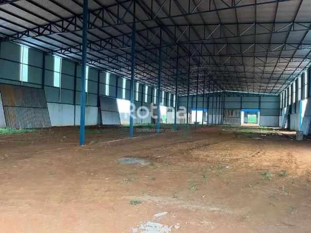 Galpão aluguel em Região Geográfica Imediata de Uberlândia, Oliveira Fortes
