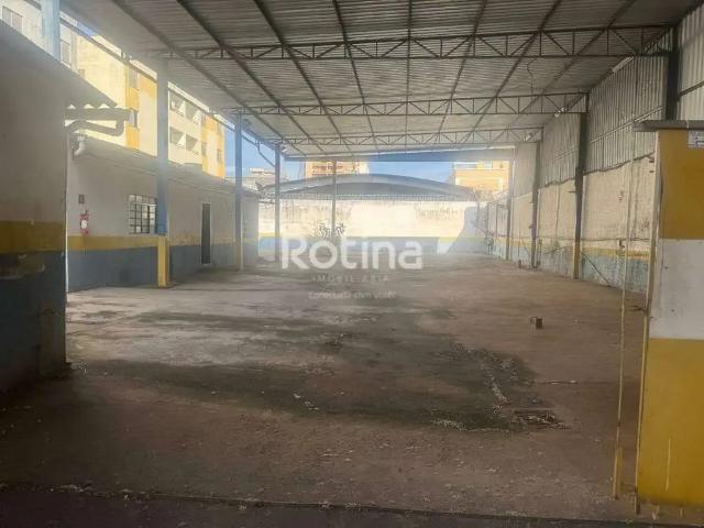 Galpão aluguel em Região Geográfica Imediata de Uberlândia, Oliveira Fortes