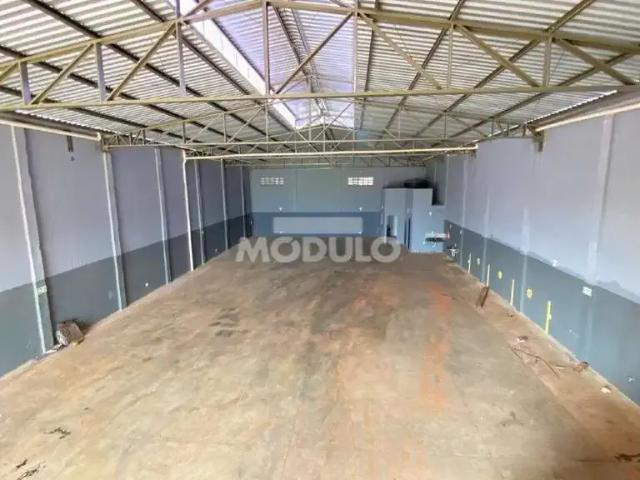 Galpão aluguel em Região Geográfica Imediata de Uberlândia, Oliveira Fortes
