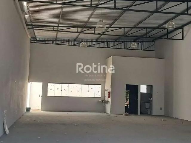 Galpão aluguel em Região Geográfica Imediata de Uberlândia, Oliveira Fortes