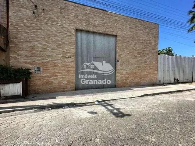 Galpão venda em Monte Alegre, Camboriú