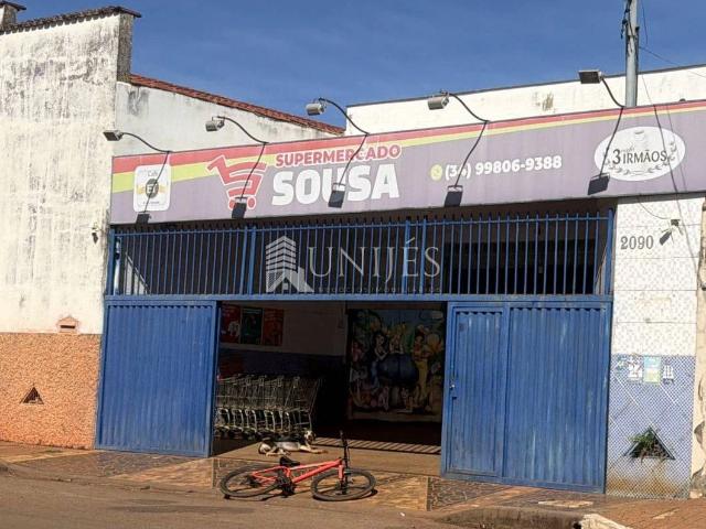 Galpão venda em Vila Nova, Monte Carmelo