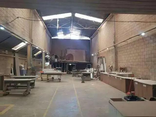 Galpão venda em Vila São José, Osasco