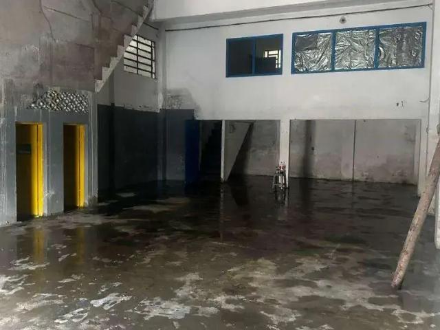 Galpão venda em Padroeira, Osasco