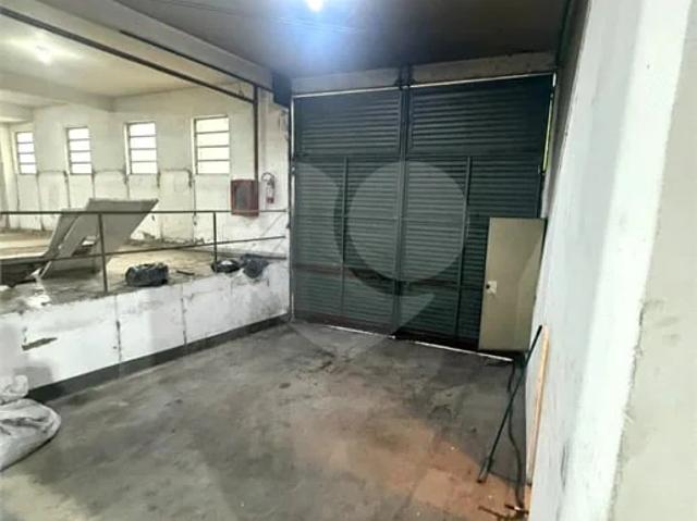 Galpão venda em Inhaúma, Rio de Janeiro