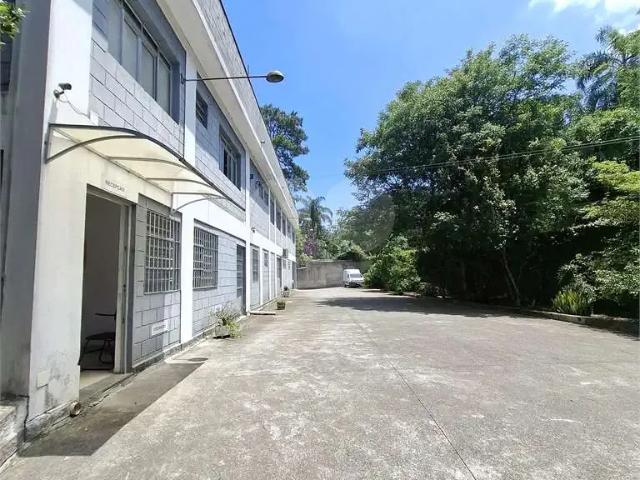 Galpão venda em Região Imediata de São Paulo, Região Metropolitana de São Paulo