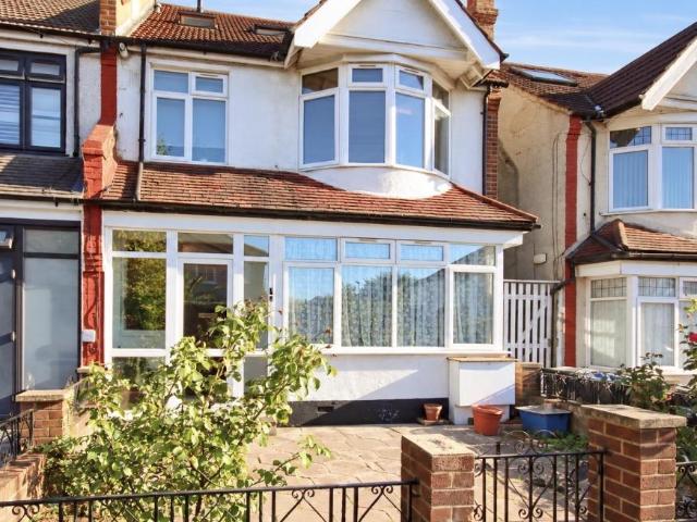 Apartment for rent in London Borough of Croydon, Greater London