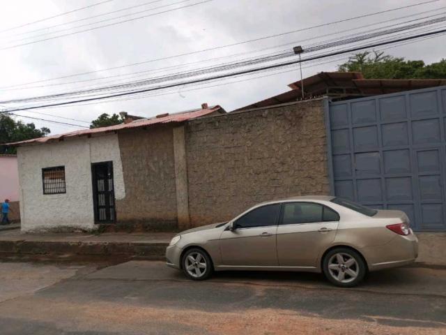 Galpón en venta en La Quizanda, Valencia