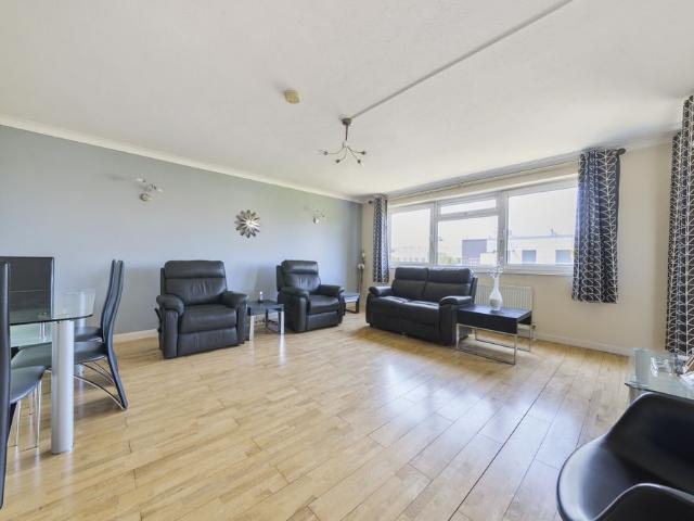 Apartment for rent in Norbiton, Greater London