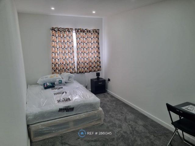 Room for rent in Vange, Essex