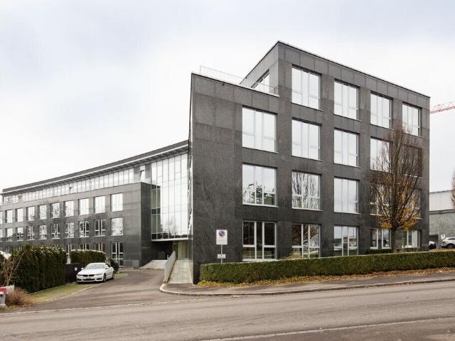 Immobilie kaufen in Kloten, Zürich