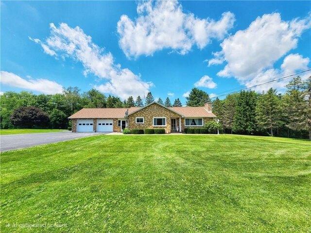 House for sale in Chicora
