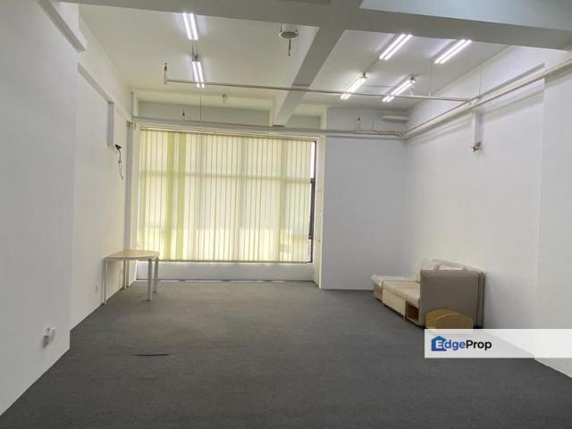 Shop for rent in Alam Impian, Selangor