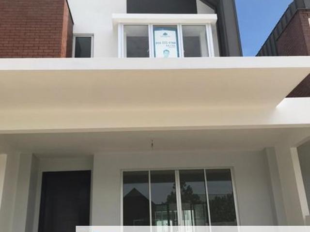 House for sale in Bandar Gamuda Gardens, Majlis Perbandaran Selayang