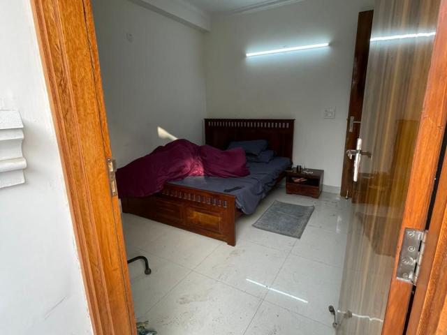 Property for rent in Deri