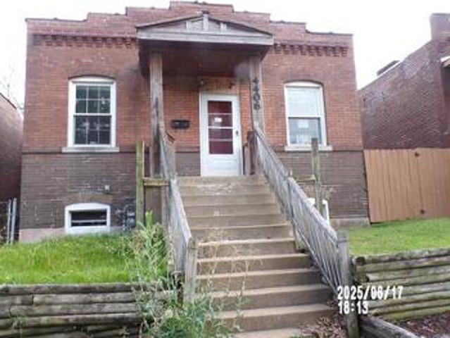 House for sale in Saint Louis
