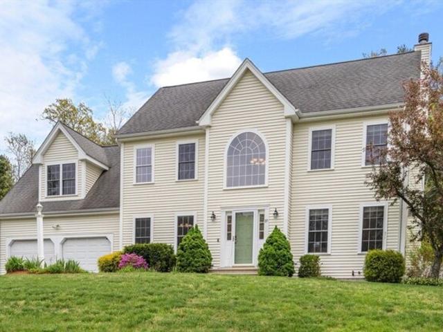 House for sale in Hopedale, Massachusetts