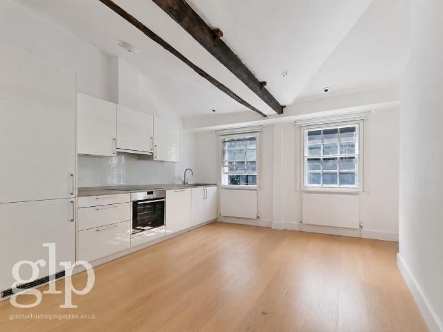 Studio for rent in Soho, Greater London
