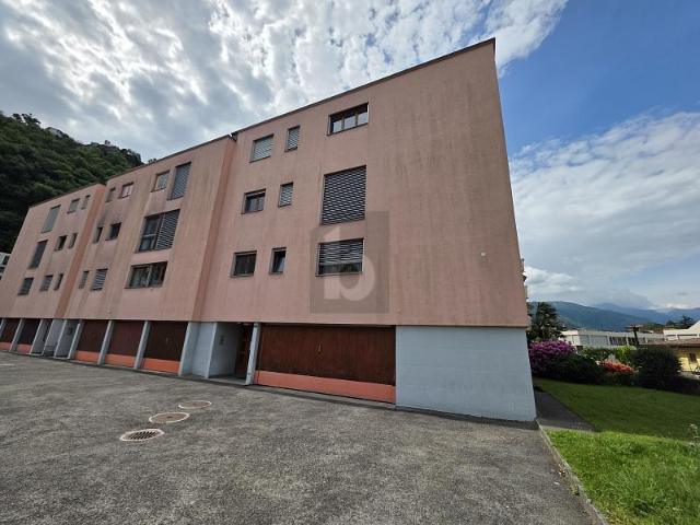 Mehrfamilienhaus kaufen in Bellinzona, Tessin