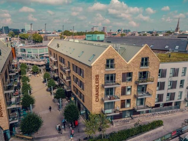 Apartment for rent in Wapping Wharf, Feckenham