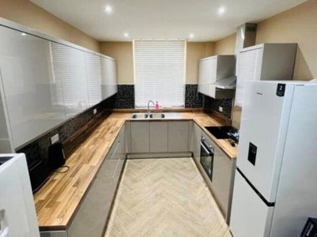 Studio for rent in Baswich, Staffordshire