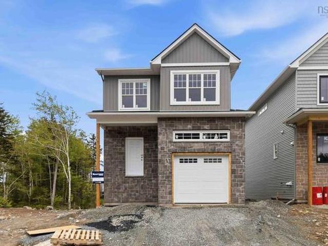 House for sale in Brookline Park, Bedford