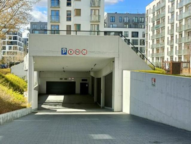 Garaż do wynajęcia w Warszawa, Mazowieckie