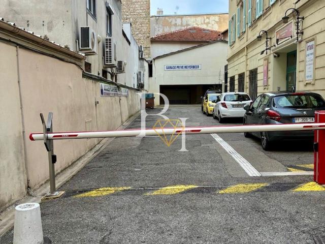 Garage vente à Nice