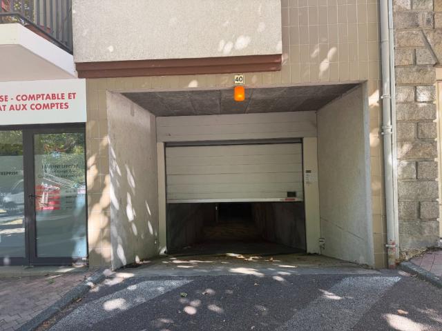 Garage vente à Montagne des Boulets, Le Creusot