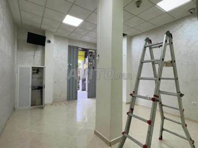 Local commercial location à Témara