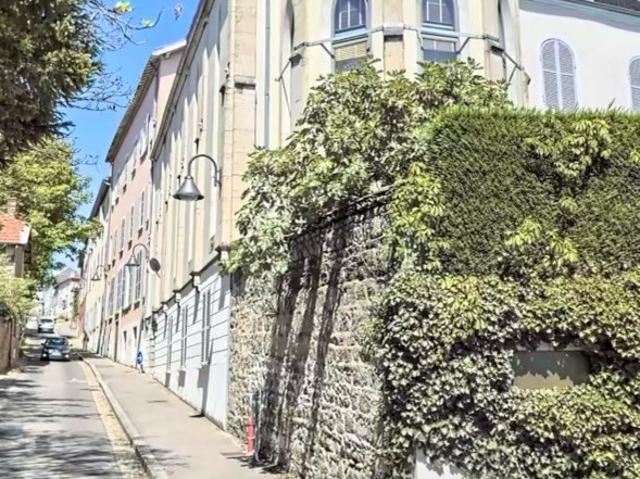 Garage location à Les Provinces – Chavril, Sainte-Foy-lès-Lyon