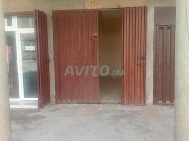 Local commercial location à Madagh