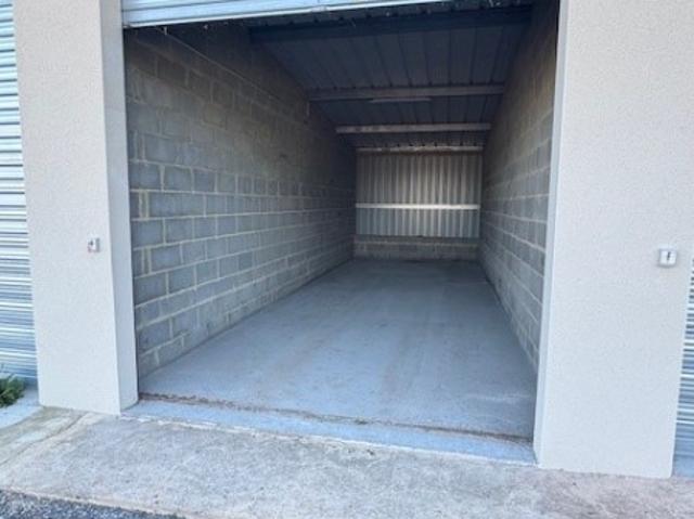 Garage location à Coutances, Lessay