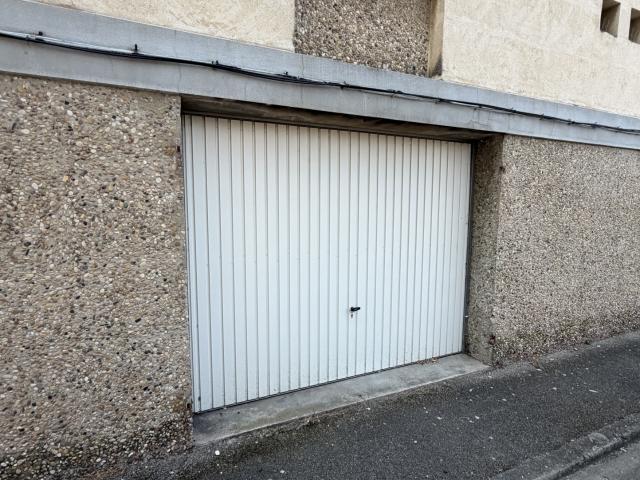 Garage location à Avignon, Le Pontet