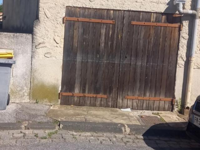 Garage vente à Aubusson, La Celle-sous-gouzon