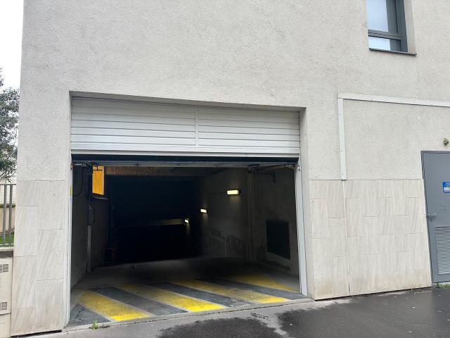Garage vente à Lyon, Métropole de Lyon