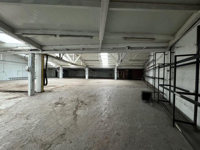 Local Commercial vente à Nanterre, Puteaux