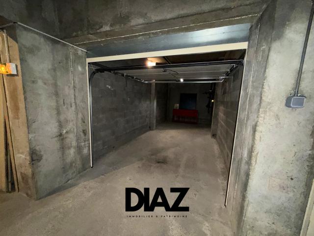 Garage vente à Nîmes