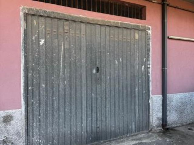 Box in vendita a Aci Catena, Sicilia