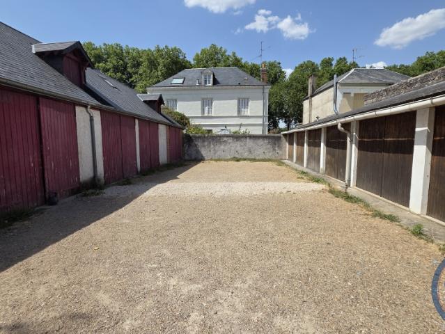 Garage vente à Loches, Amboise