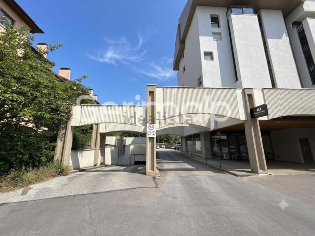 Garage vente à Annecy