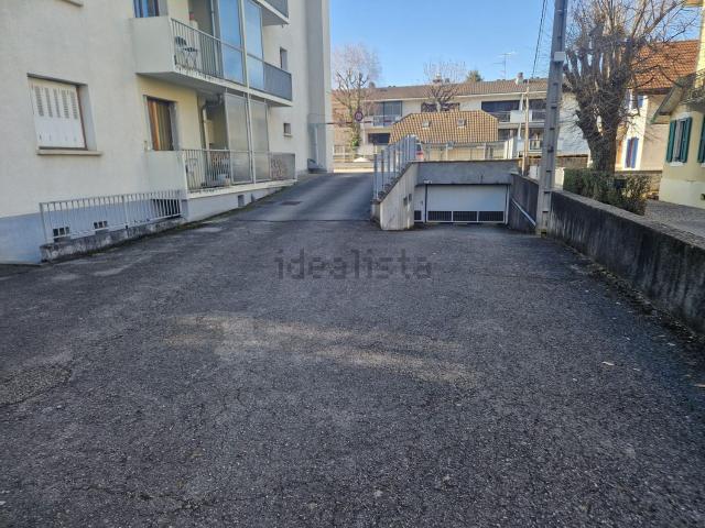 Garage location à Annecy