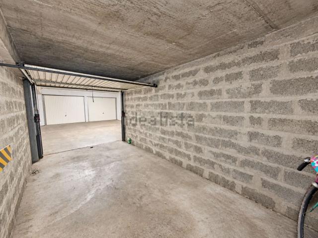 Garage vente à Le Carillon, Annecy