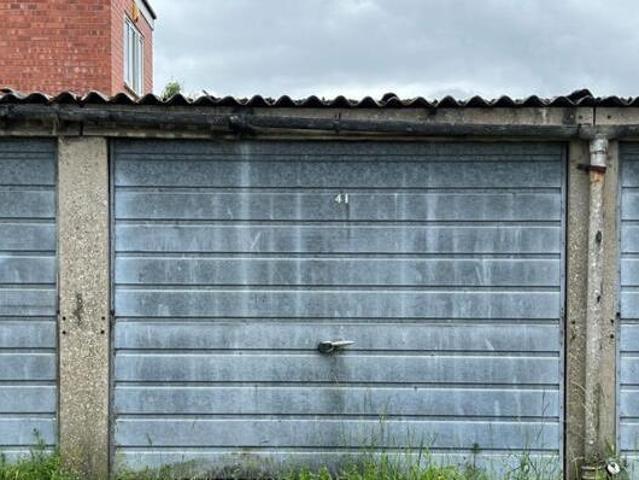 House for sale in Stone, Baswich