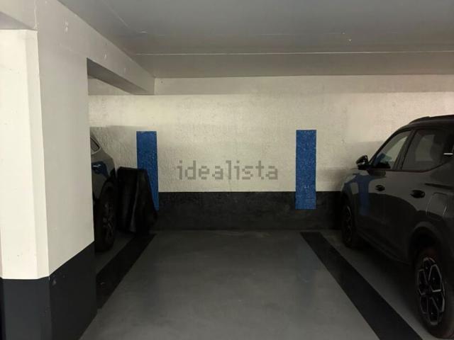 Garage location à Paris 16e Arrondissement, Paris